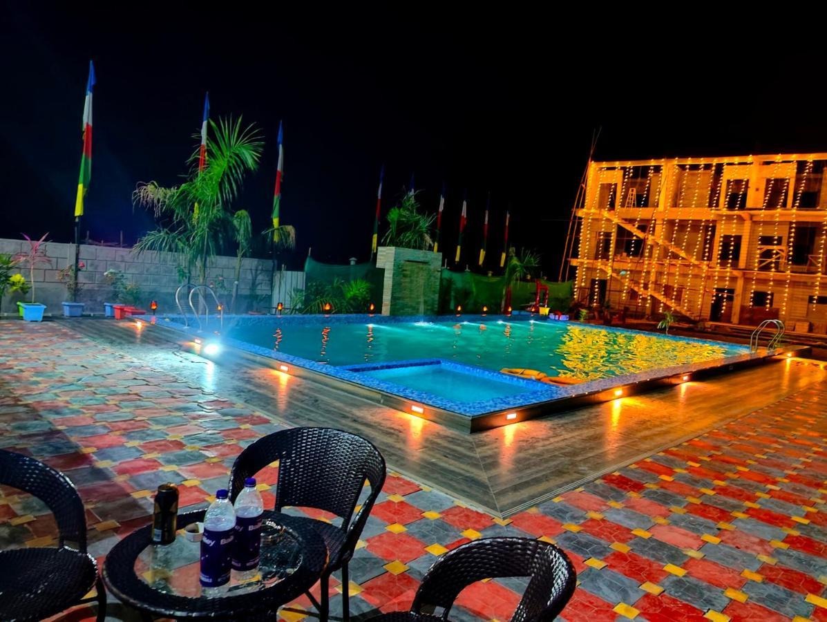 Green Vista Resort Chālsa Extérieur photo