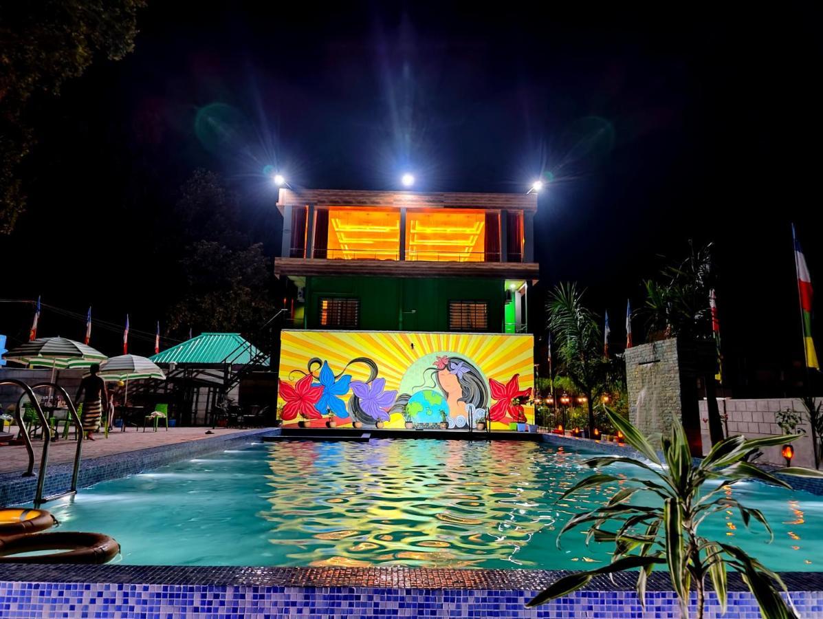 Green Vista Resort Chālsa Extérieur photo